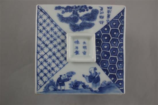 A Chinese blue and white square food container, Xuande mark, late 19th / early 20th century, 16.5cm